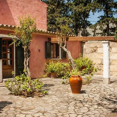 Hort 3 Cames Villa