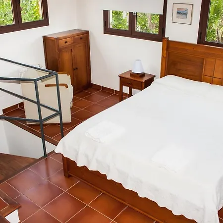 Hort 3 Cames Villa Pollenca